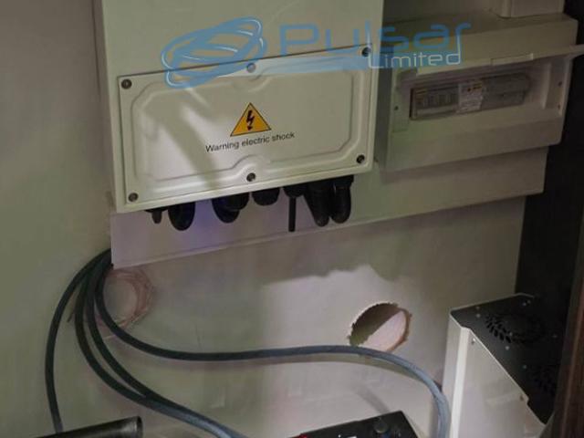 Система резервного живлення для квартири. Інвертор Deye Sun 5kW x1. Акумулятор LiTime LiFEPO4 51.2V 100Ah x2. Потужність 5 кВт. Запас енергії в акумуляторах 10 кВт*год